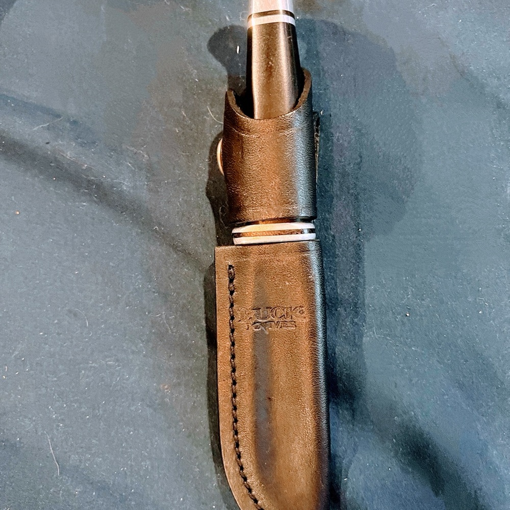 Buck 102 Woodsman vintage 2009. Sheath included
